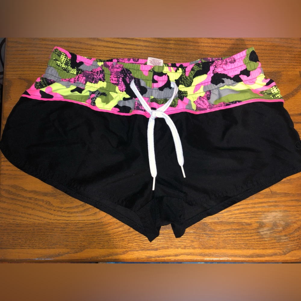 Ocean Pacific Women’s Size M Shorts